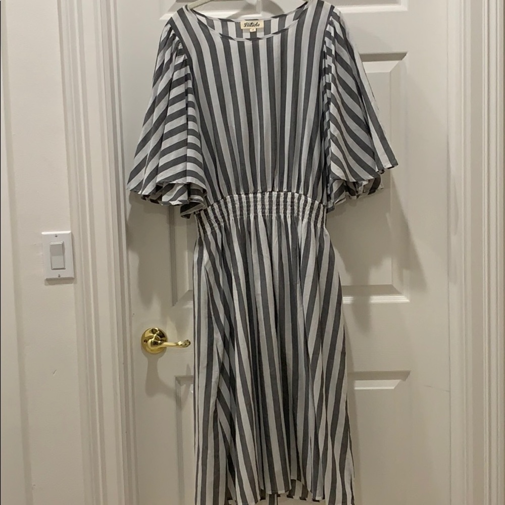 GRAY STRIPED DRESS